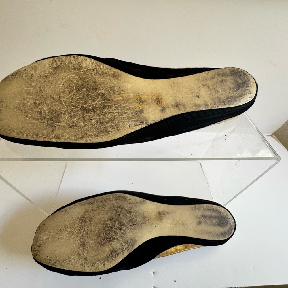 BEACON SLIPPERS BLACK VELVET with GOLD ACCENT - 10.5 Grand Millennial Regency - Picture 4 of 15